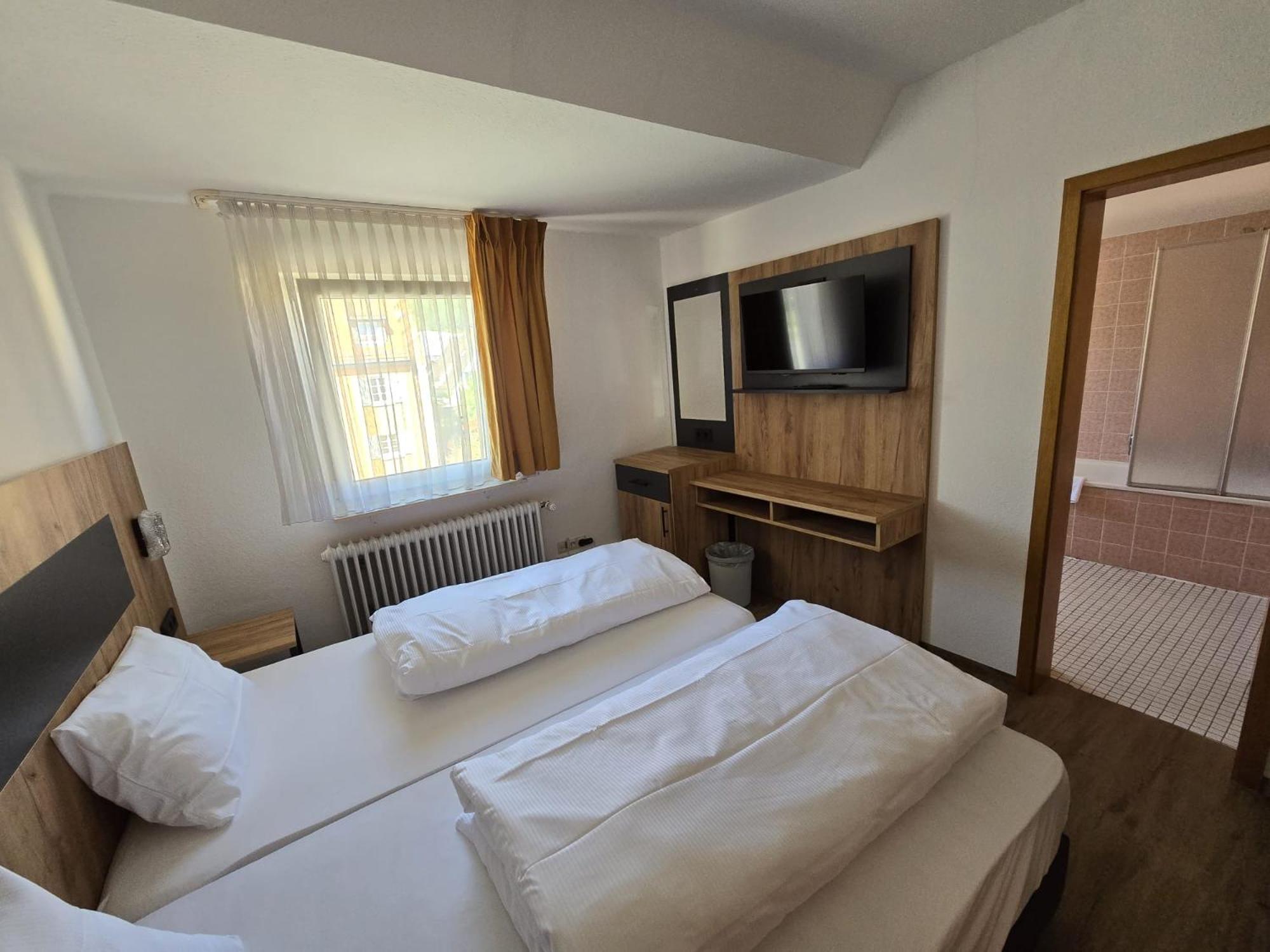 Landgasthof Kreuz Mit Gaestehaus Immendingen Exteriér fotografie